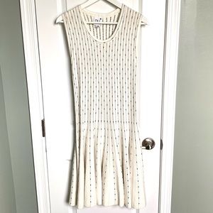 NU* NEW YORK BOUTIQUE CREAM AND BLACK DROP WAIST SLEEVELESS DRESS